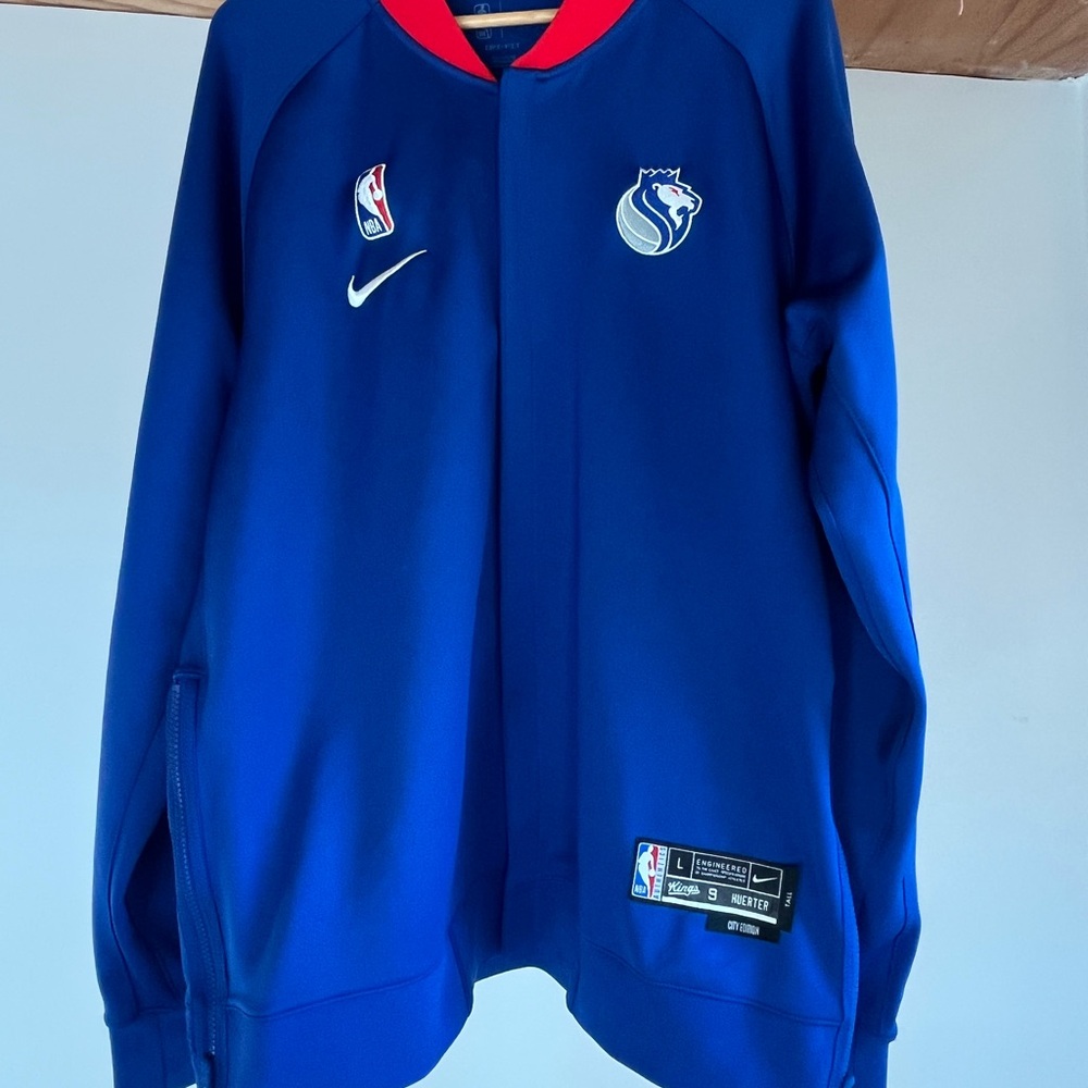 RARE! NBA issued Kevin Huerter Sacramento Kings Nike Warm Up Jacket *LARGE TALL*
